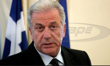 Αβραμόπουλος: Η αλληλεγγύη δεν μπορεί να είναι "a la carte"