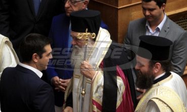 «Βγήκαν τα μαχαίρια» μεταξύ κυβέρνησης - Εκκλησίας για το Σκοπιανό