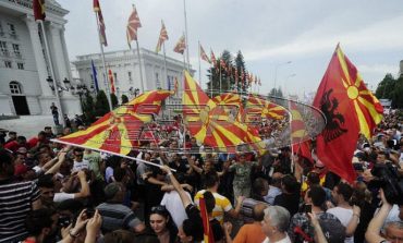 Διχασμός στα Σκόπια – VMRO: «Συνταγματική αναθεώρηση με βία και απειλές, δεν την υποστηρίζουμε» – Προς πρόωρες εκλογές στο κρατίδιο;