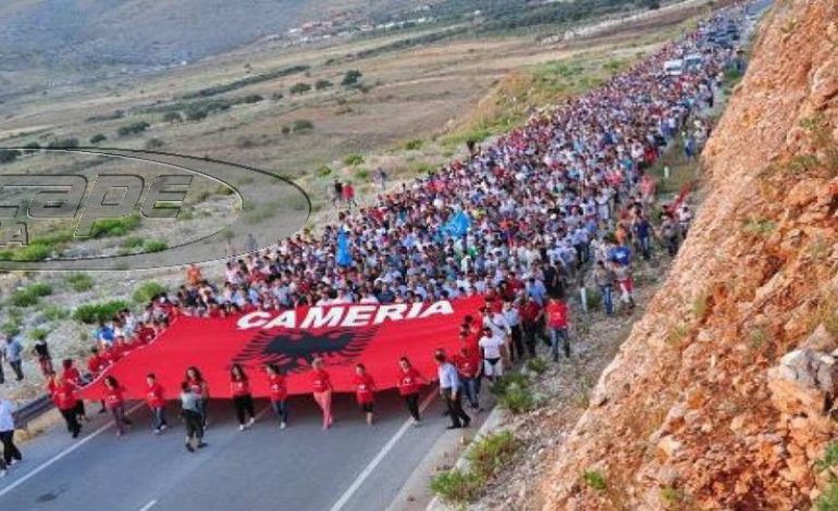 «Άρχισαν τα όργανα» και στην Αλβανία: Τσάμηδες διαδηλώνουν και ζητούν «Ίδρυση κράτους στη Νότια Ήπειρο»!