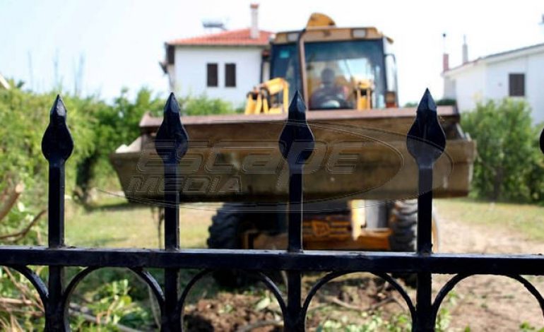 Κατεδαφίσεις 61 αυθαιρέτων: Θυροκολλούνται σήμερα και αύριο οι αποφάσεις