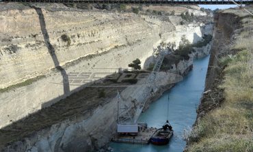 Πλήρωσαν 9.000 ευρώ σε ταξί για να μεταφέρει το προσωπικό της Διώρυγας Κορίνθου!