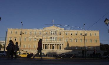 Υποχώρησε κι άλλο η Ελλάδα στον παγκόσμιο «χάρτη» της πανδημίας