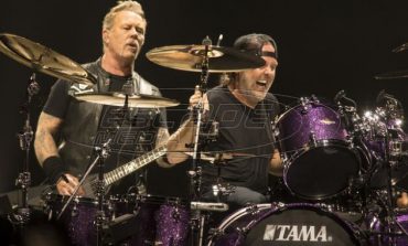 Metallica: Συνεχές μουσικό σφυροκόπημα μέσα στη βροχή