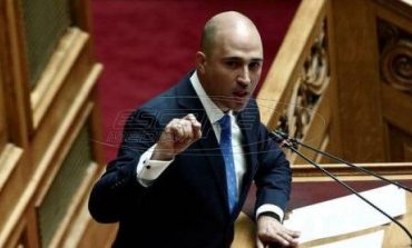 Μπογδάνος: Να ξεπεράσουμε τα ταμπού με τα ξερονήσια, βεβαίως να πάνε πρόσφυγες εκεί