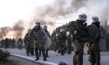 Λέσβος - Προσφυγικό: Διπλή επίθεση των ΜΑΤ με χημικά στο Διαβολόρεμα