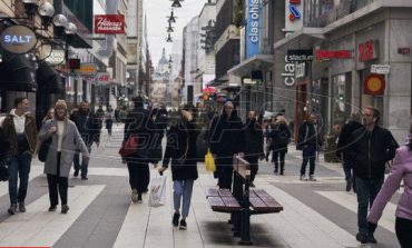 Μια Ελληνίδα περιγράφει το πείραμα της Σουηδίας -Προτρέπουν τον κόσμο να... πηγαίνει κομμωτήριο, δεν φορούν γάντια όλοι οι γιατροί