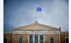 Κρατικά αντανακλαστικά με... δύο μέτρα και δύο σταθμά