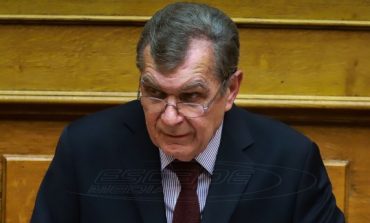 Κρεμαστινός: Κρίσιμες ώρες για την υγεία του - Ιχνηλάτηση στη Βουλή για τις επαφές του